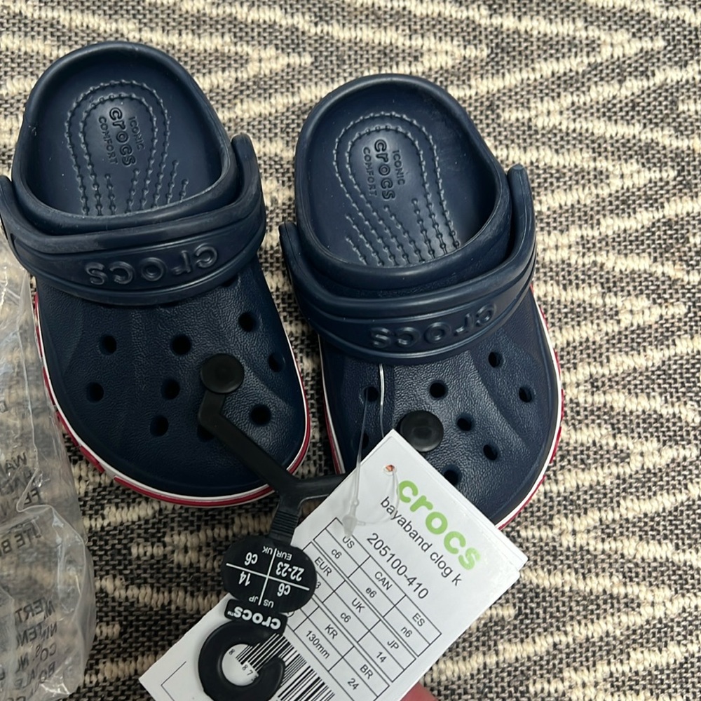 Brand new toddler crocs.